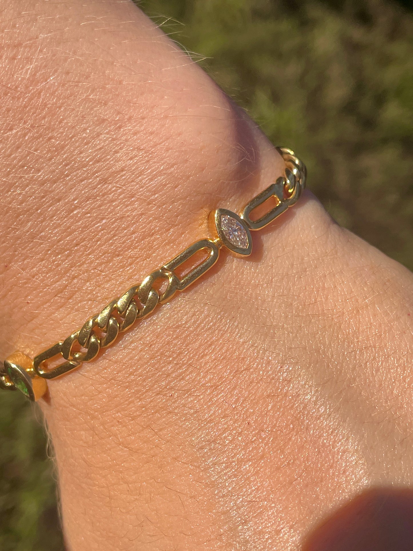 Vintage 18K marquise gemstone and curb bracelet, 7.25 inch