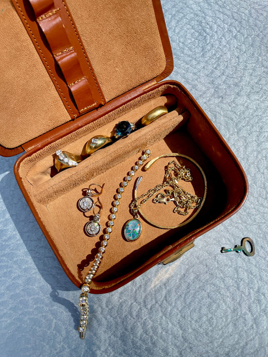 Vintage leather Neiman Marcus travel box