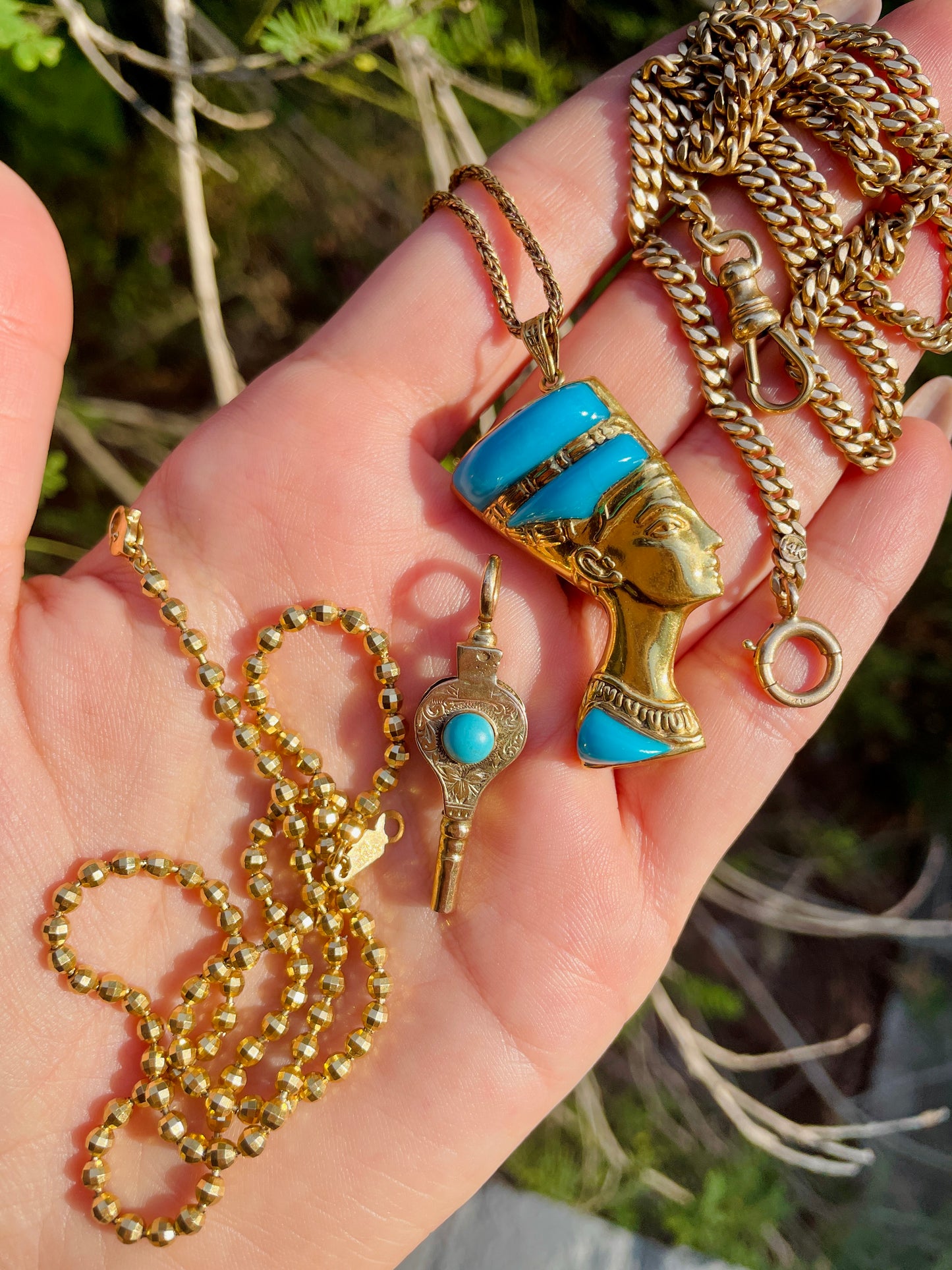 Vintage 18K Nefertiti with turquoise and lapis lazuli