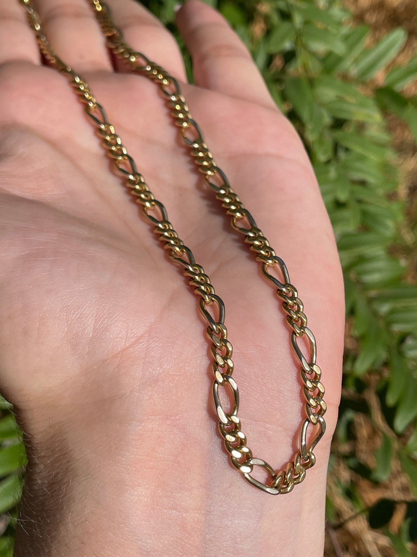 Vintage yellow 18K figaro chain, 16.5 inch
