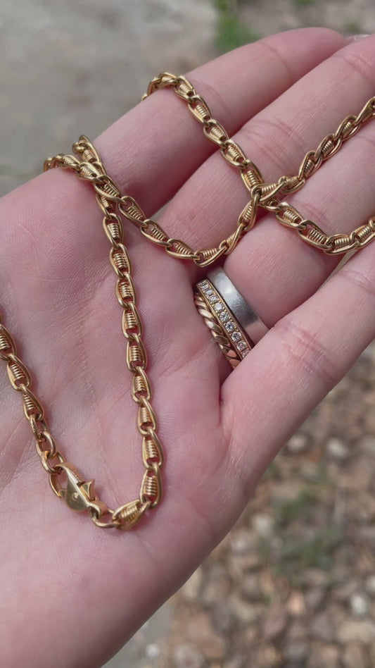 Vintage 18K Solid Coil Oval Link Necklace, 19.5 inch