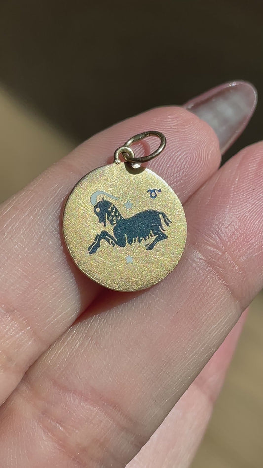 Vintage yellow 18K enamel UnoAerre Capricorn charm