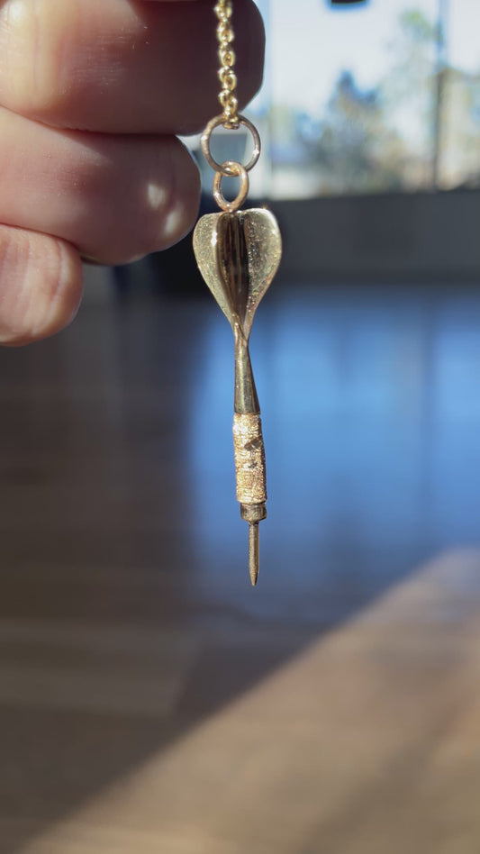 Vintage yellow 14K mixed finish dart pendant