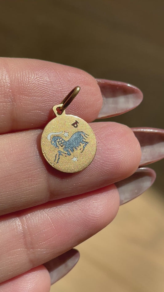 Vintage yellow 18K small enamel UnoAerre Capricorn charm
