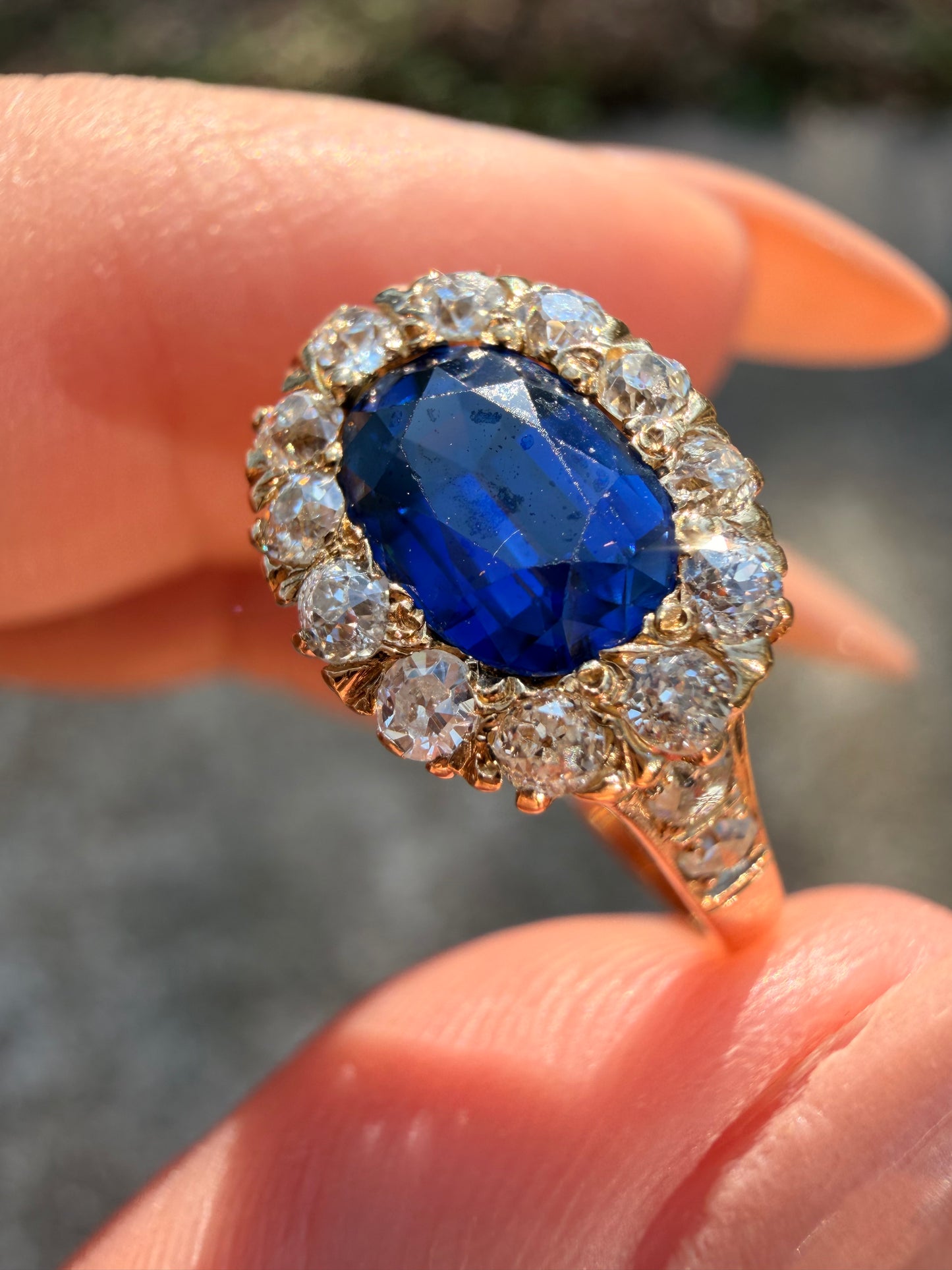 Antique yellow 14K unheated 1.05ctw royal blue sapphire and approx .38ctw diamond halo ring, size 7.25
