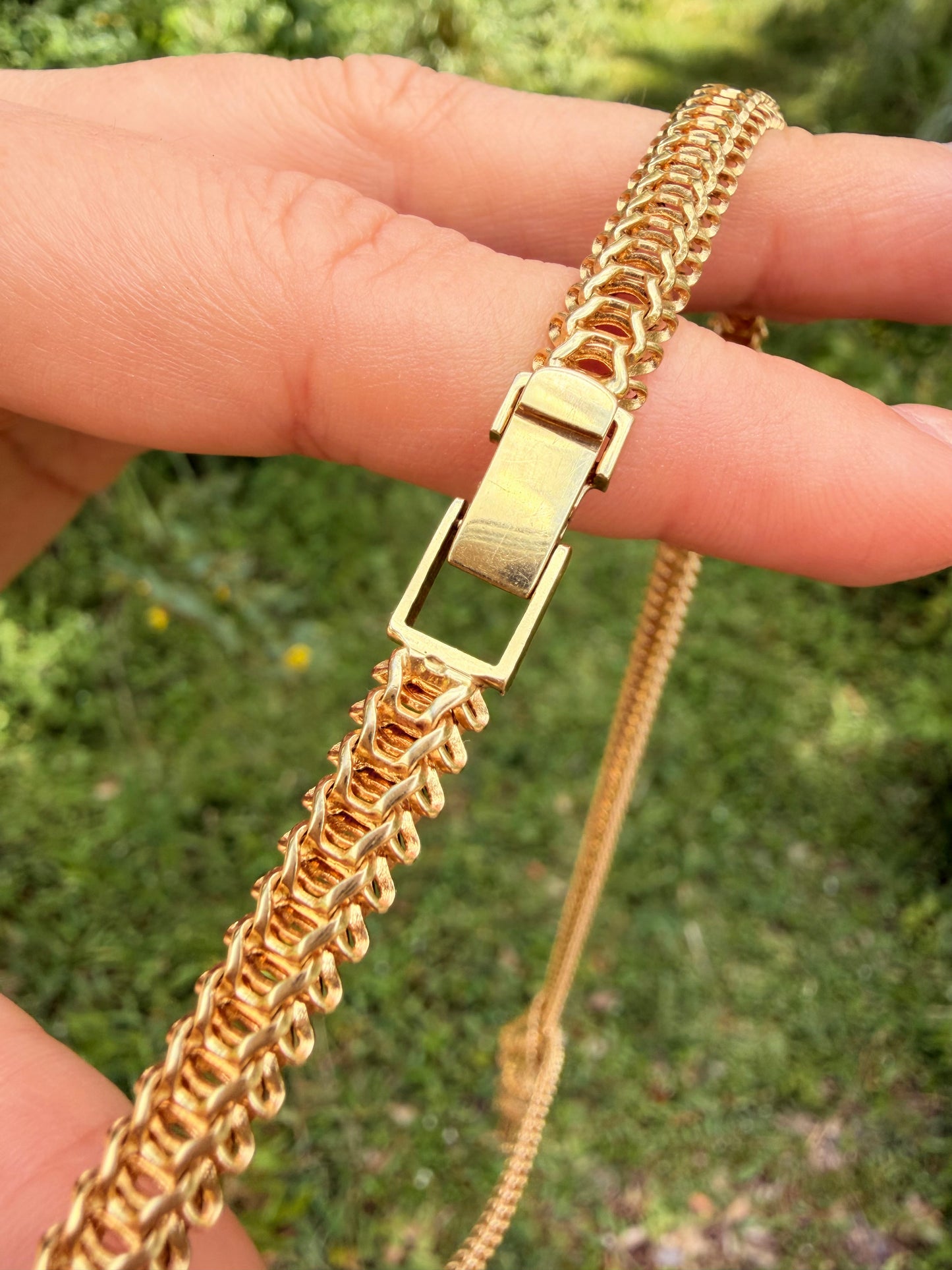 Vintage circa 1950s yellow 14K gold and diamond lariat tassel necklace