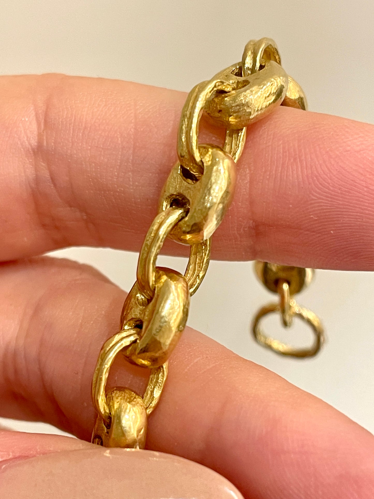 [PRIVATE] Vintage yellow 18K solid chubby textured mariner link bracelet, 7 and 7/8 inch