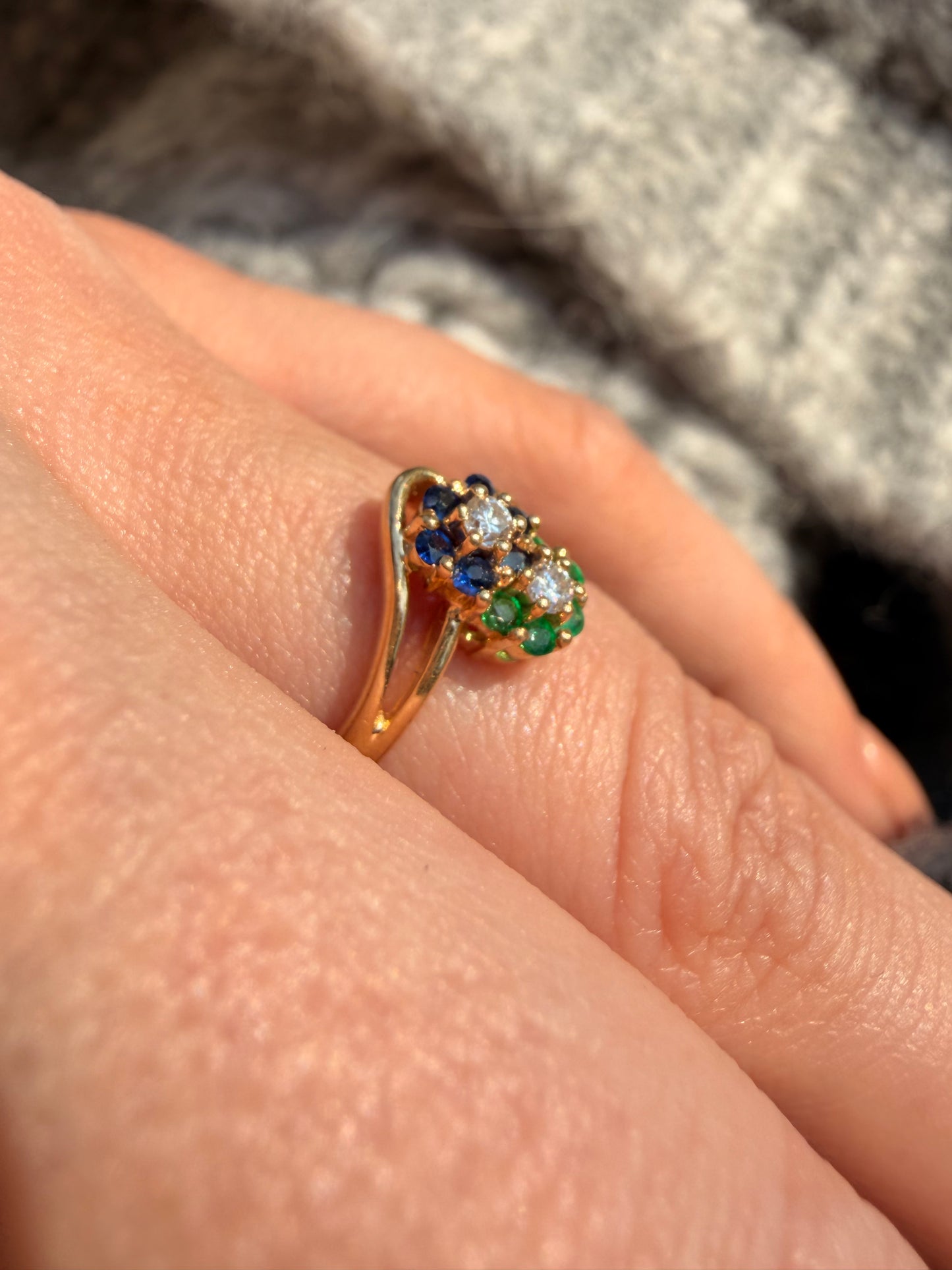 Vintage yellow 14K sapphire and emerald and diamond floral ring, size 6.5