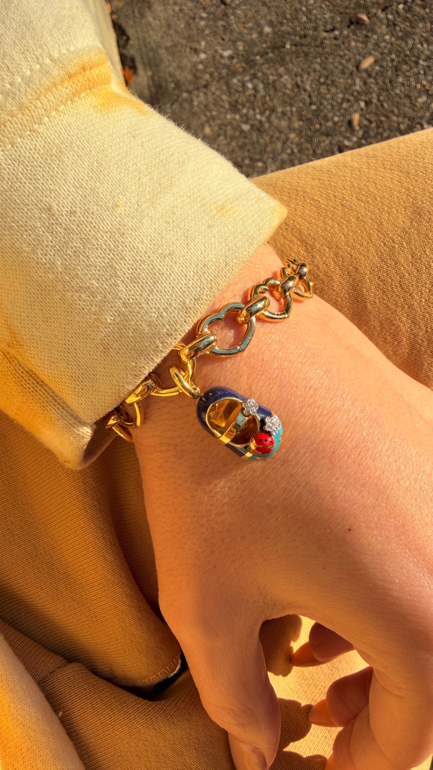 Yellow 18K Aaron Basha heart link charm bracelet, 7.25 inch