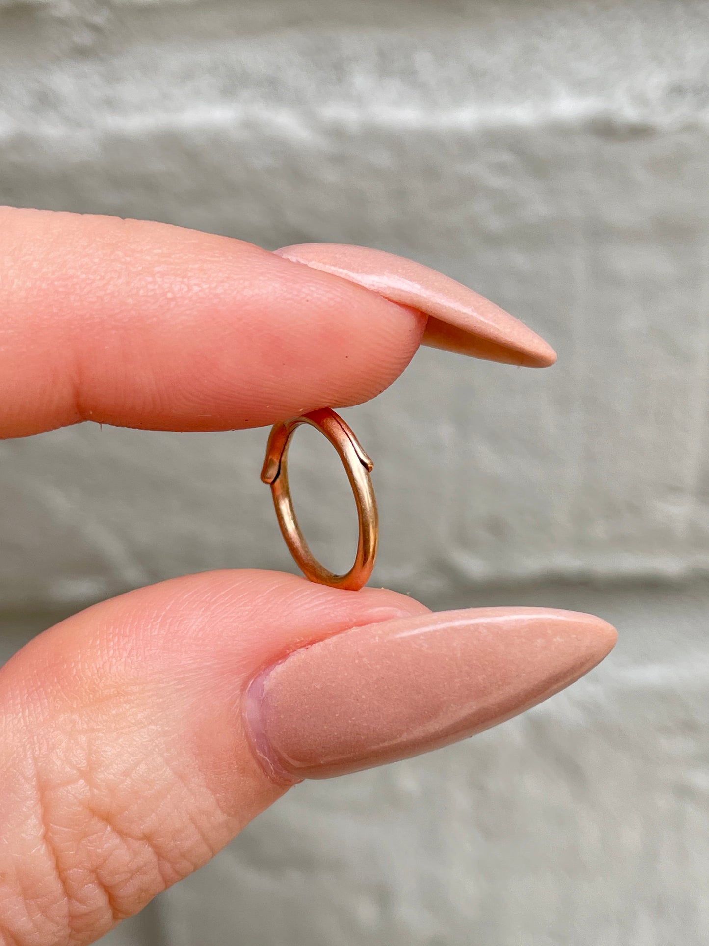 [PRIVATE] Antique rosy 14K split ring