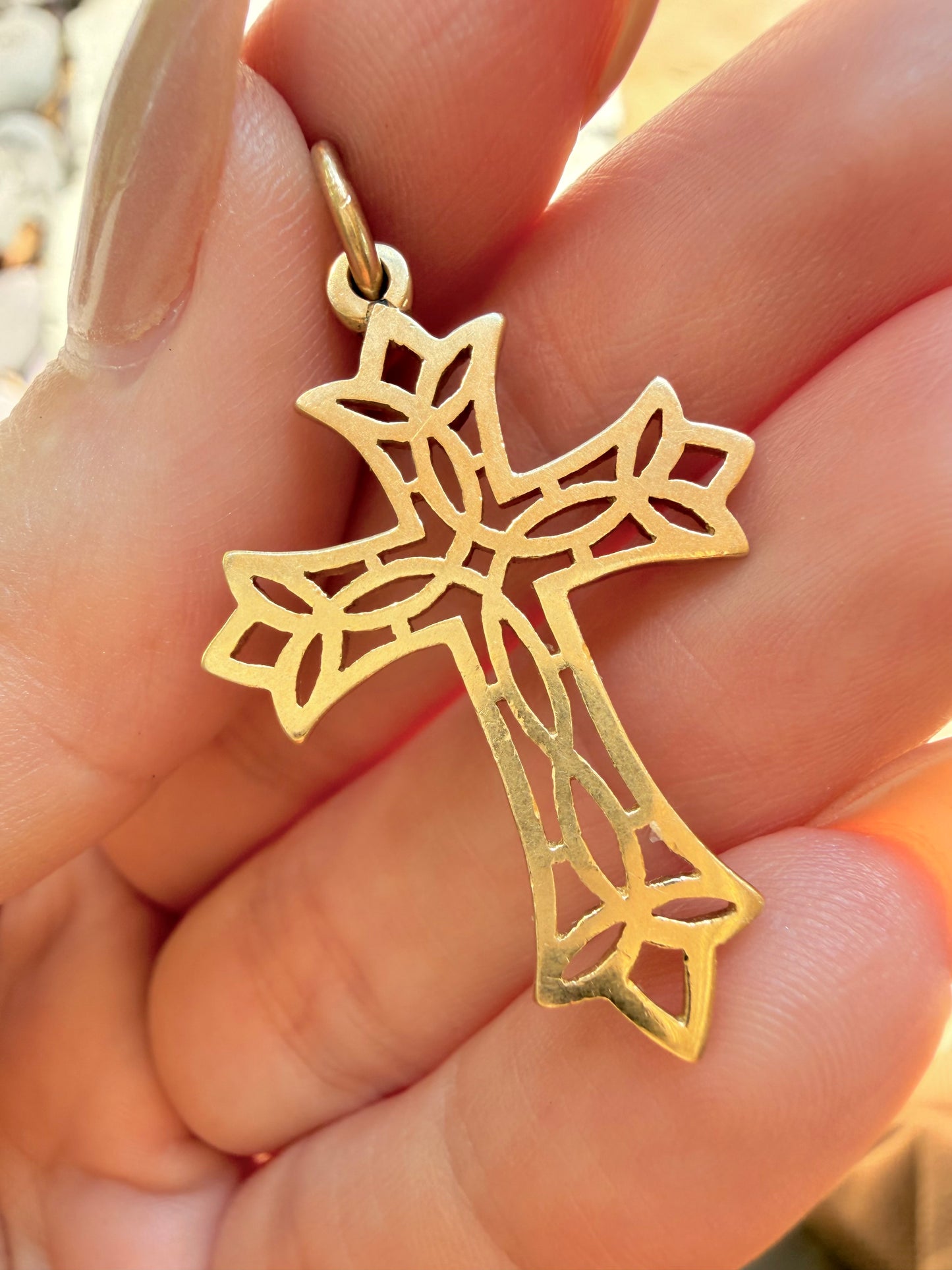 Vintage yellow 14K cross with ornate cutout detail pendant