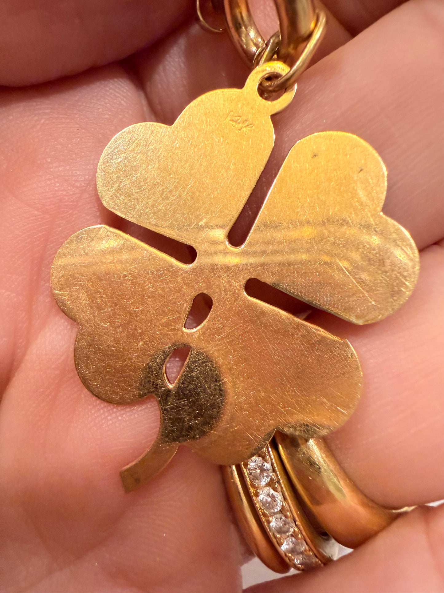 Vintage yellow 14K gold lucky four leaf clover pendant