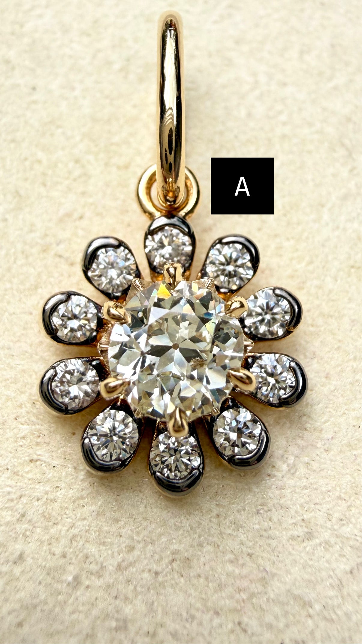 3GOG Natural Antique Diamond Garden Party Flower Pendant 18K - Release 3