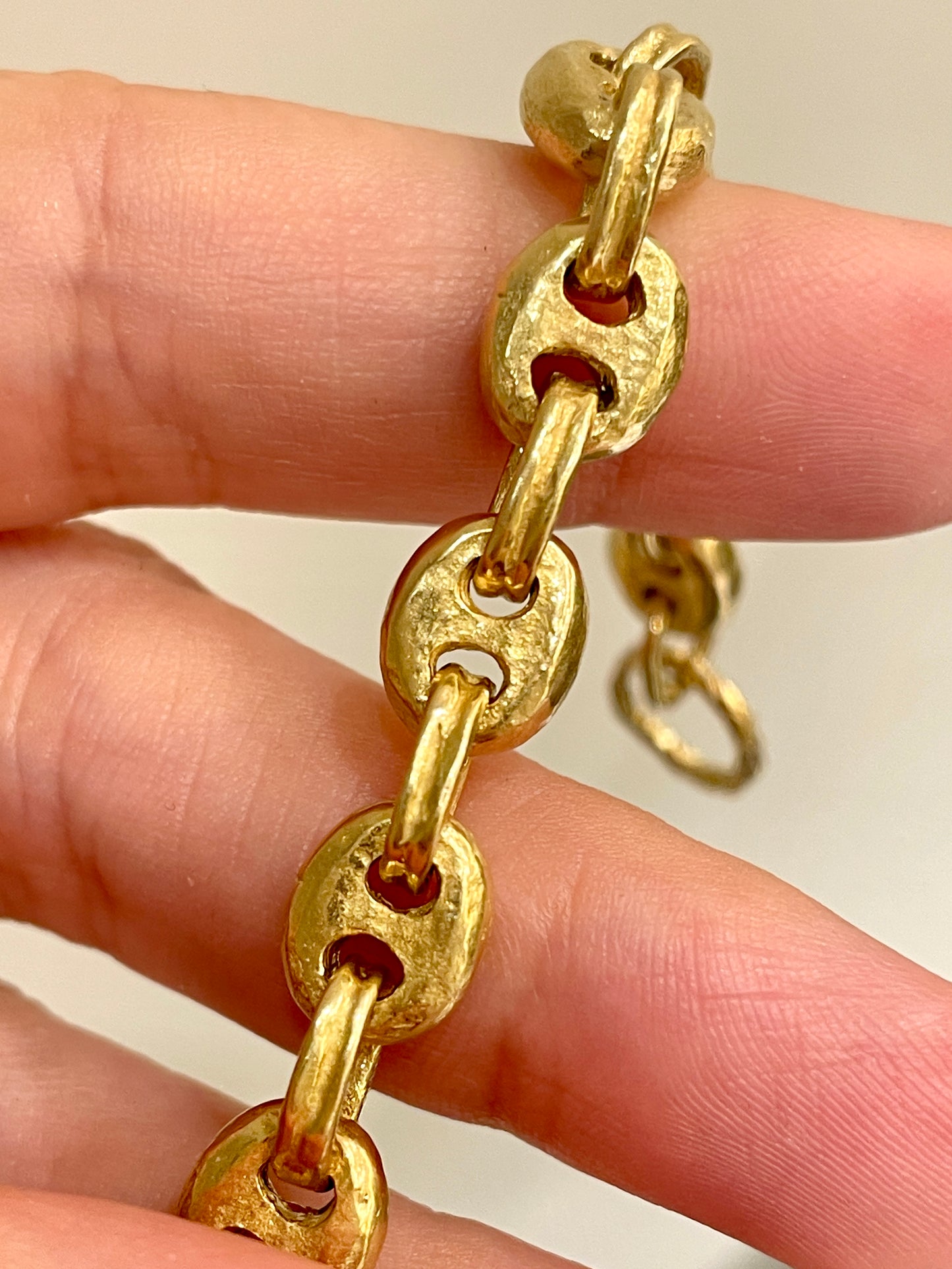 [PRIVATE] Vintage yellow 18K solid chubby textured mariner link bracelet, 7 and 7/8 inch