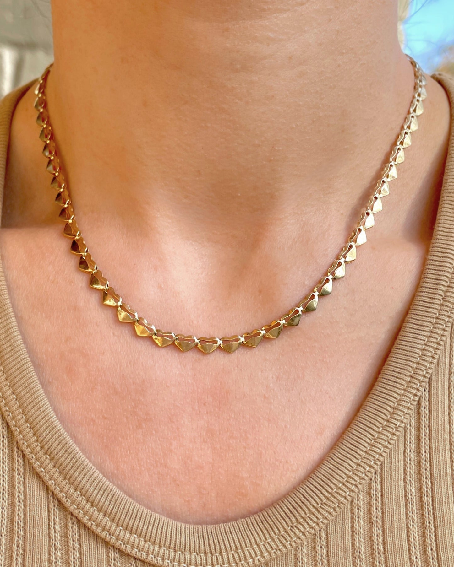 Vintage yellow 14K gold heart link chain necklace, 16.5 inch