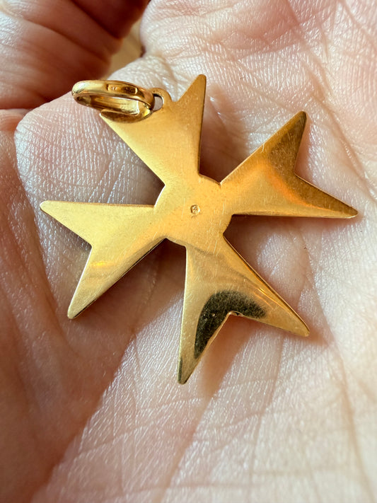 Vintage yellow 18K gold Maltese cross pendant