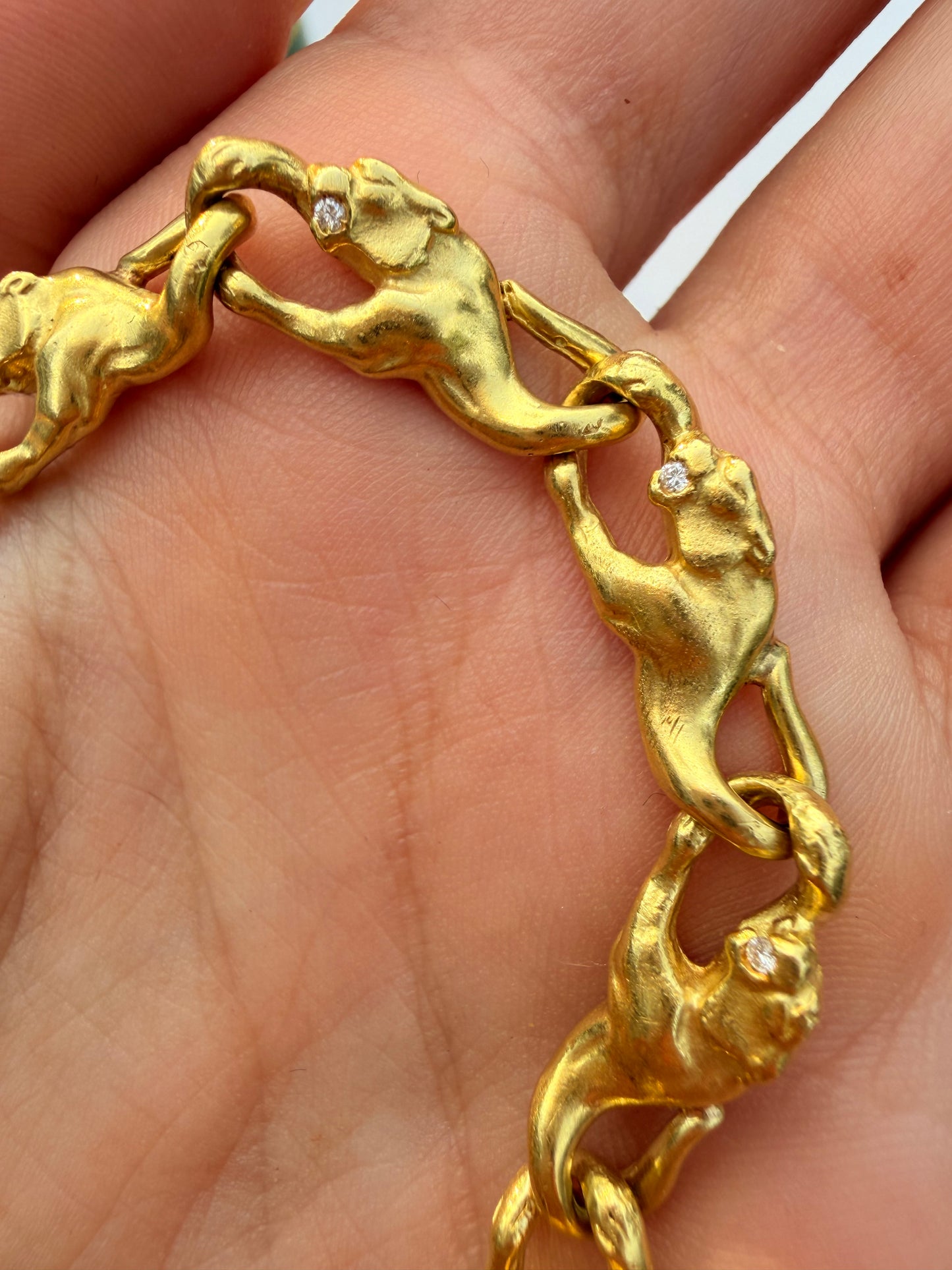 Vintage 18K panthers with diamonds bracelet, possible Carrera y Carrera, 7.75 inch sizable