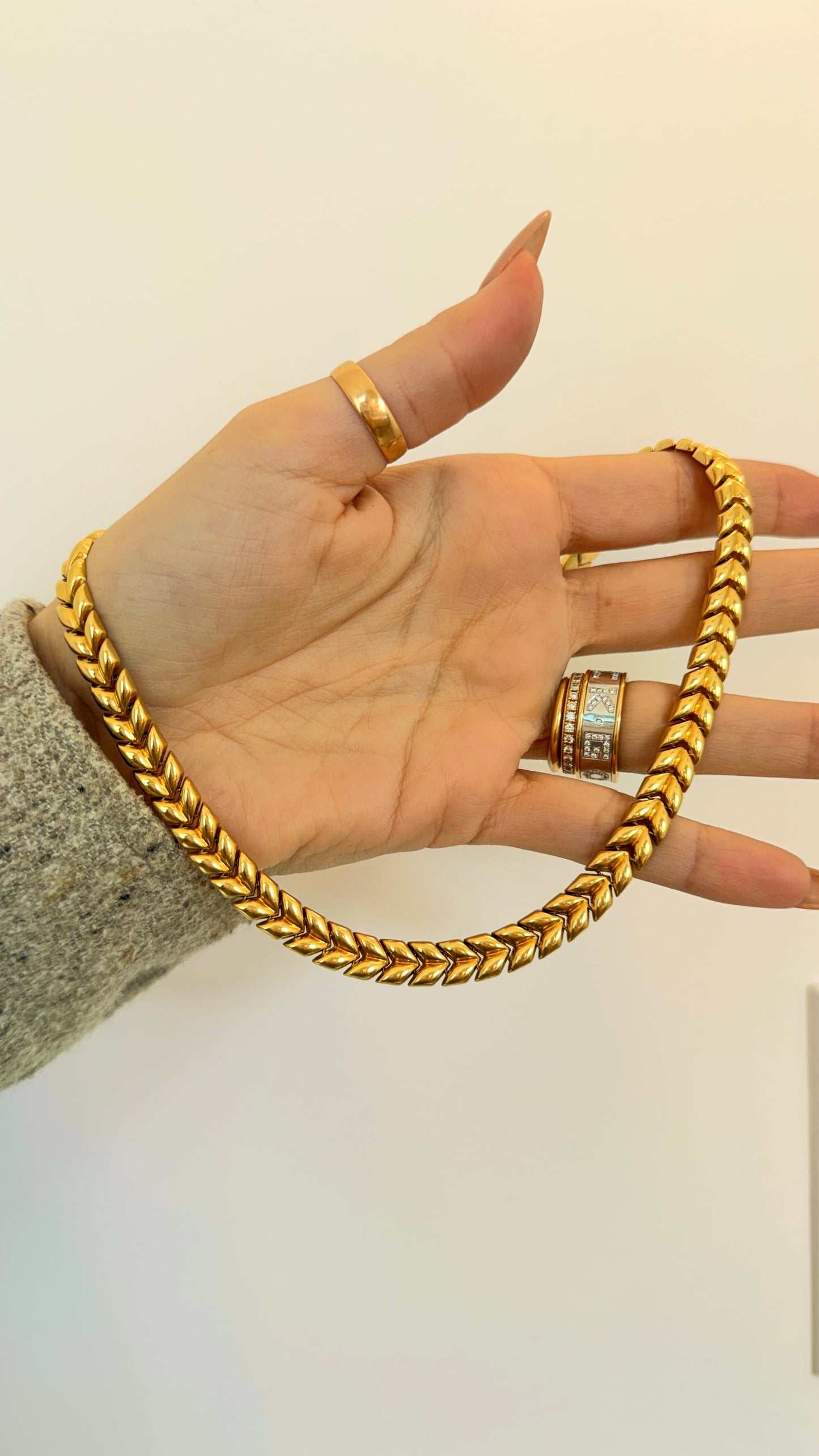 Vintage yellow 18K chevron link collar necklace, 16.5 inch
