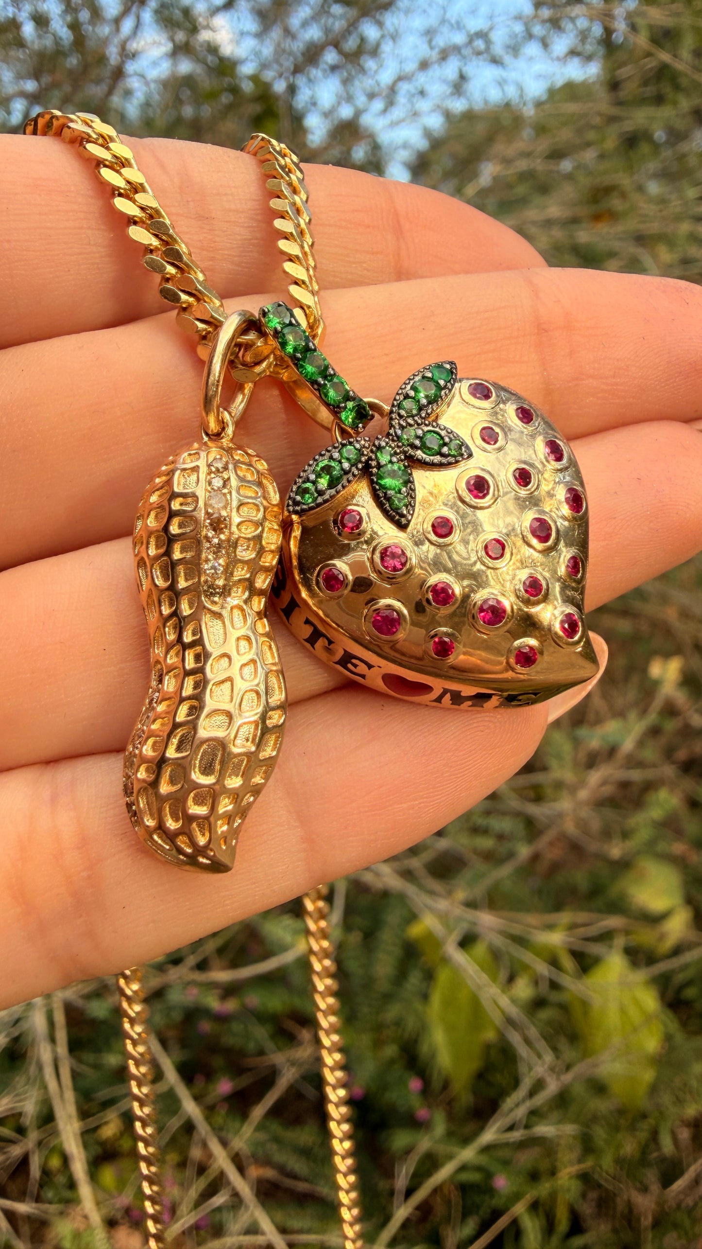 3GOG Original Real Nut Peanut Pendant