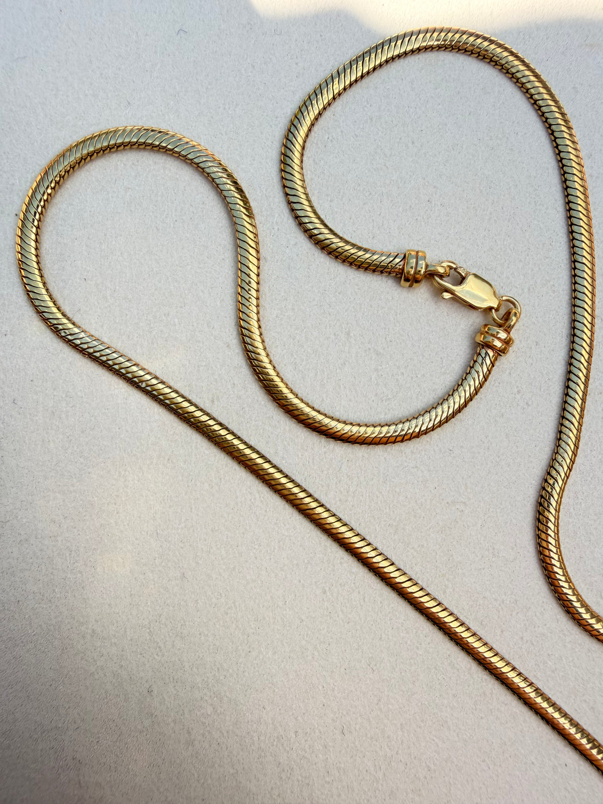 Vintage yellow 14K ribbon snake link chain, 18 inch