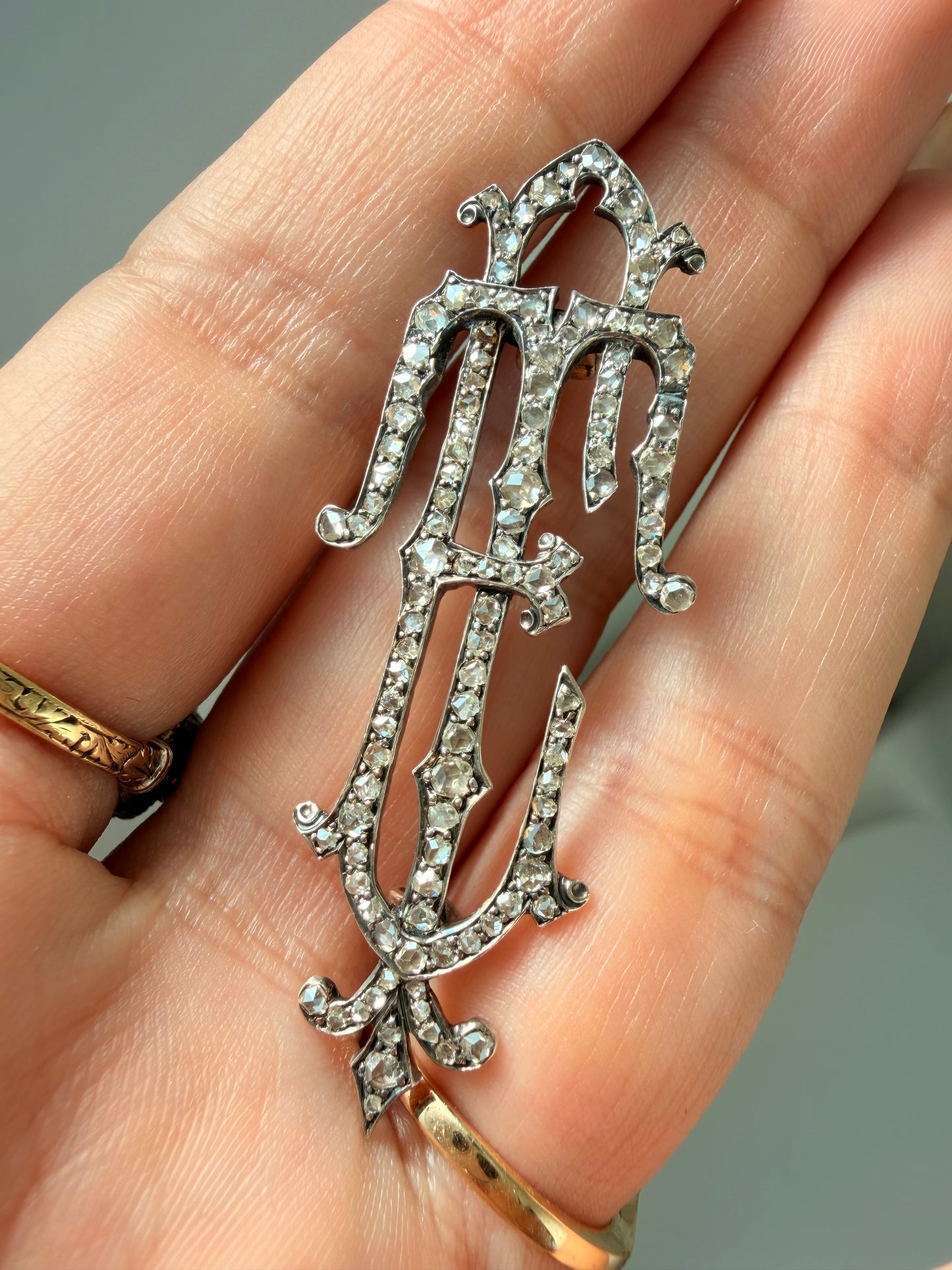 Antique Victorian 14K gold and silver approx 1.3 ctw rose cut diamond 'TE/ET' initial brooch