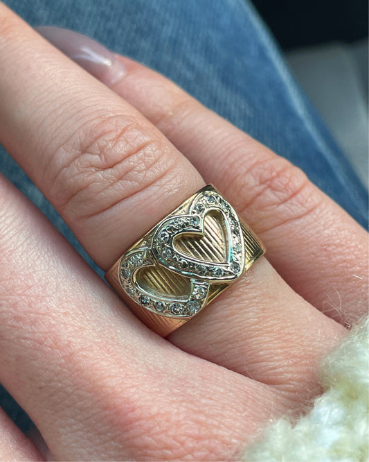 Vintage rosy yellow 14K gold approx .28 ctw diamond double heart ribbed cigar band, size 6.25