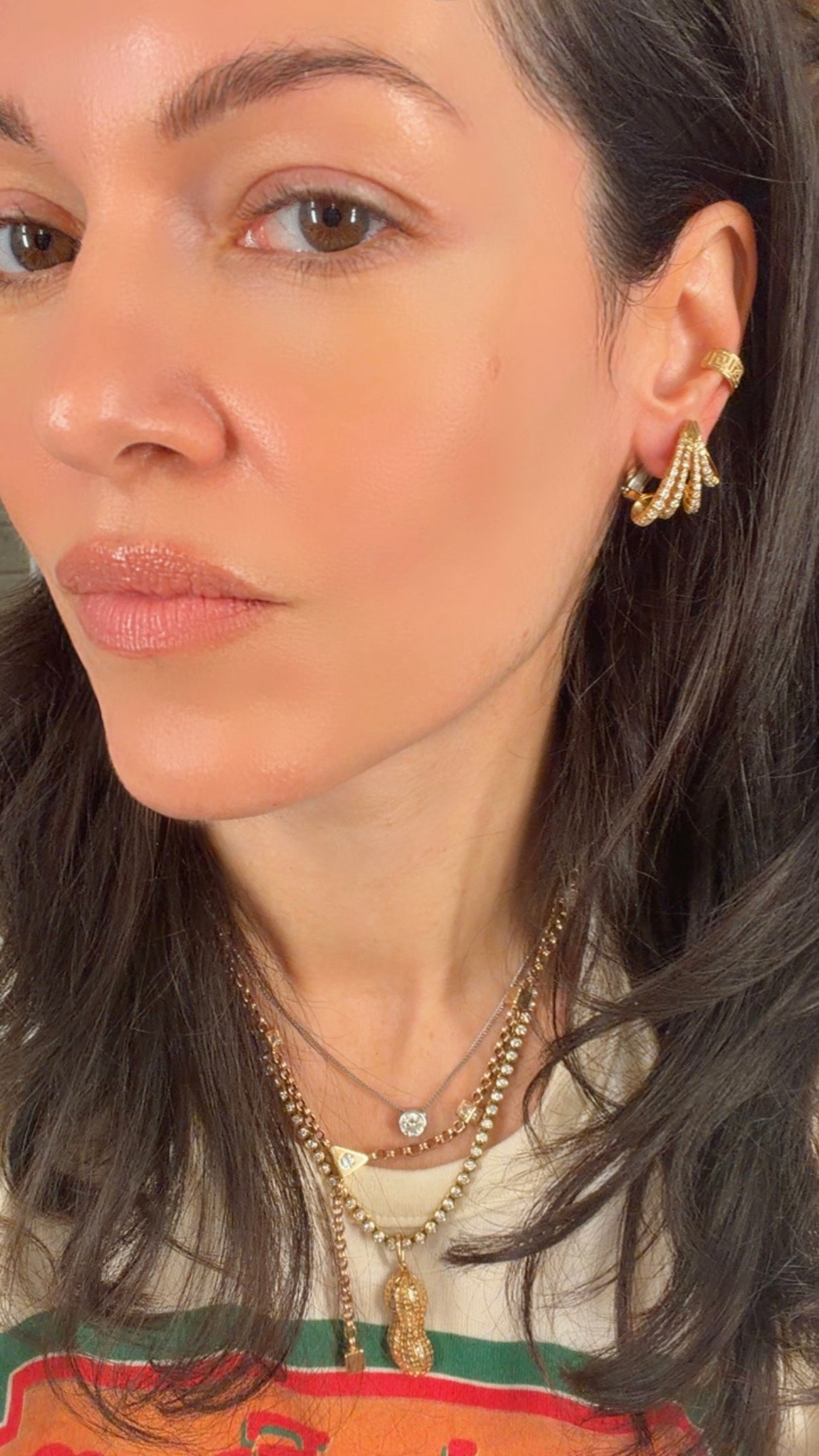 Vintage yellow 18K approx 2.5ctw Henry Dunay designer diamond wave earrings