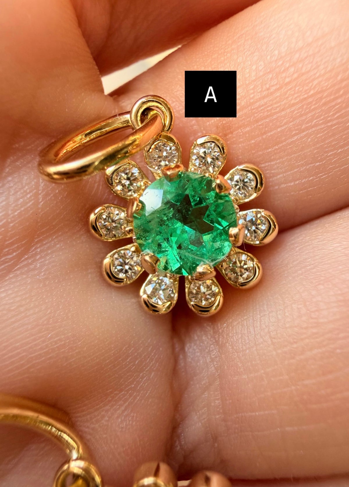 3GOG Natural Colombian Emerald and Diamond Garden Party Flower Pendant 18K - Oct 2026 drop