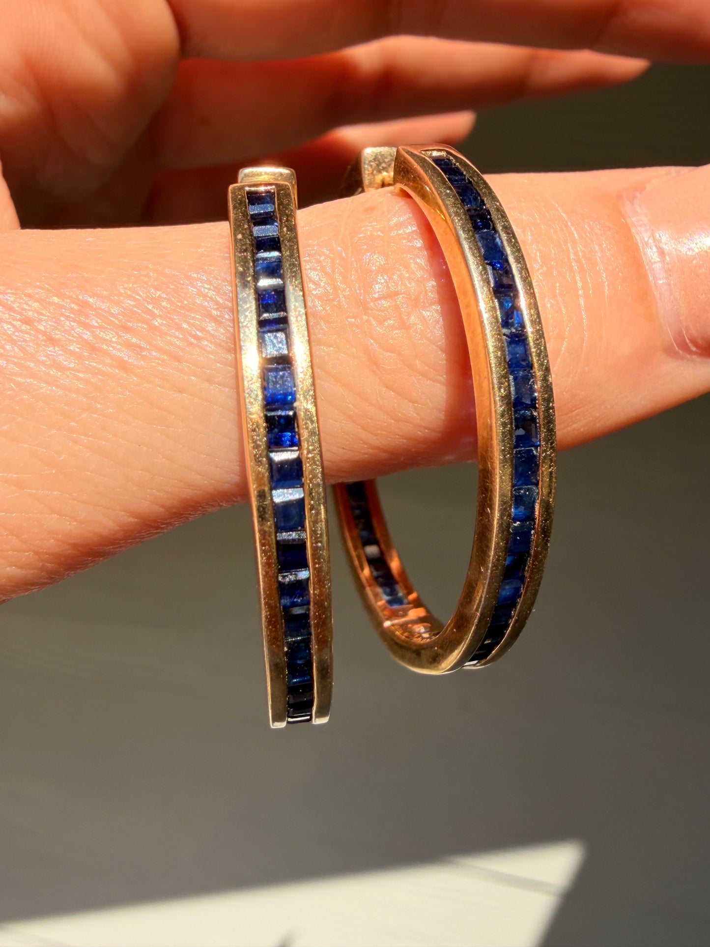 Vintage yellow 14K approx 2ctw blue sapphire hinge hoop earrings