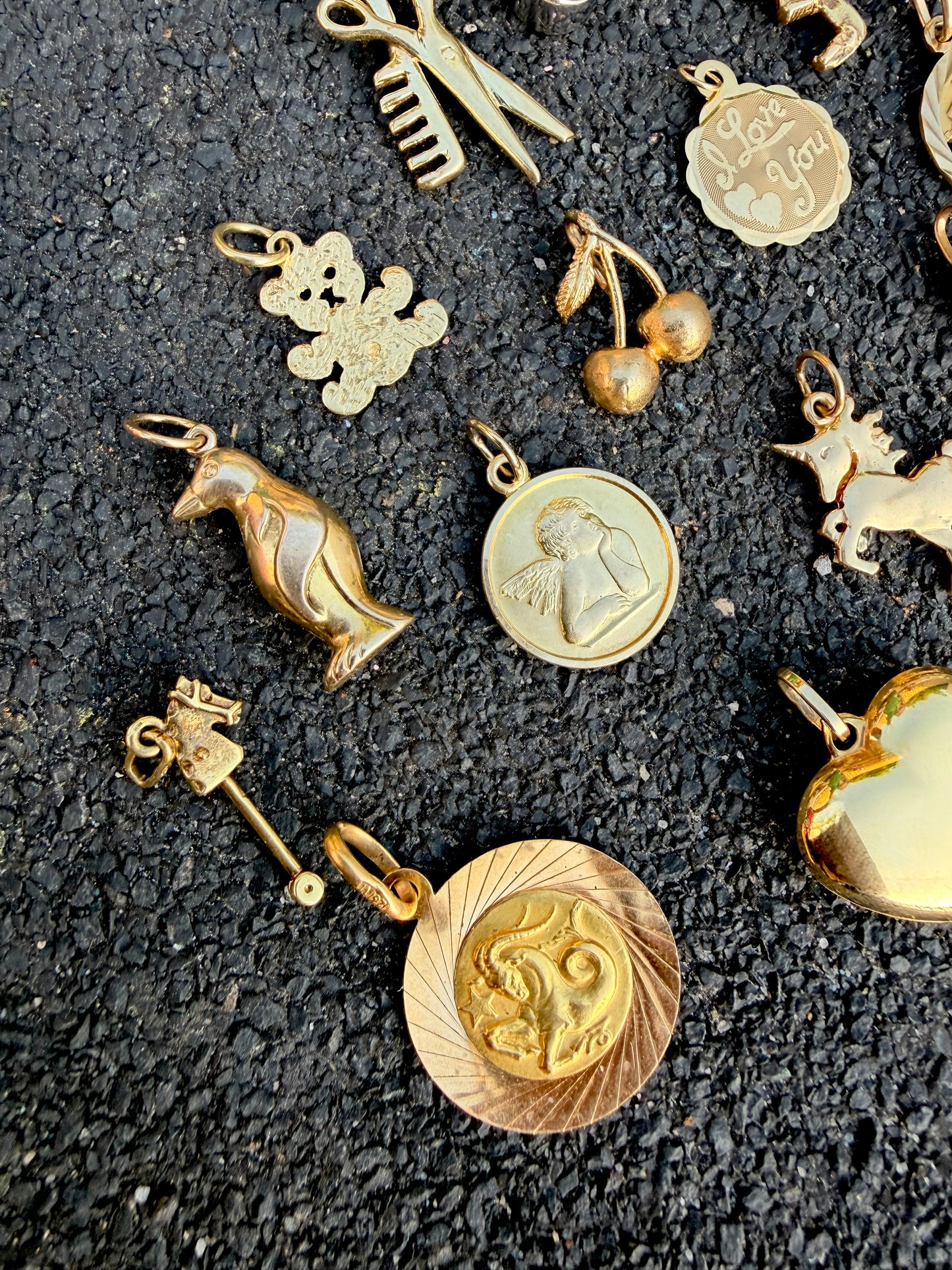 Vintage yellow 14K and 18K charm drop - June 2026