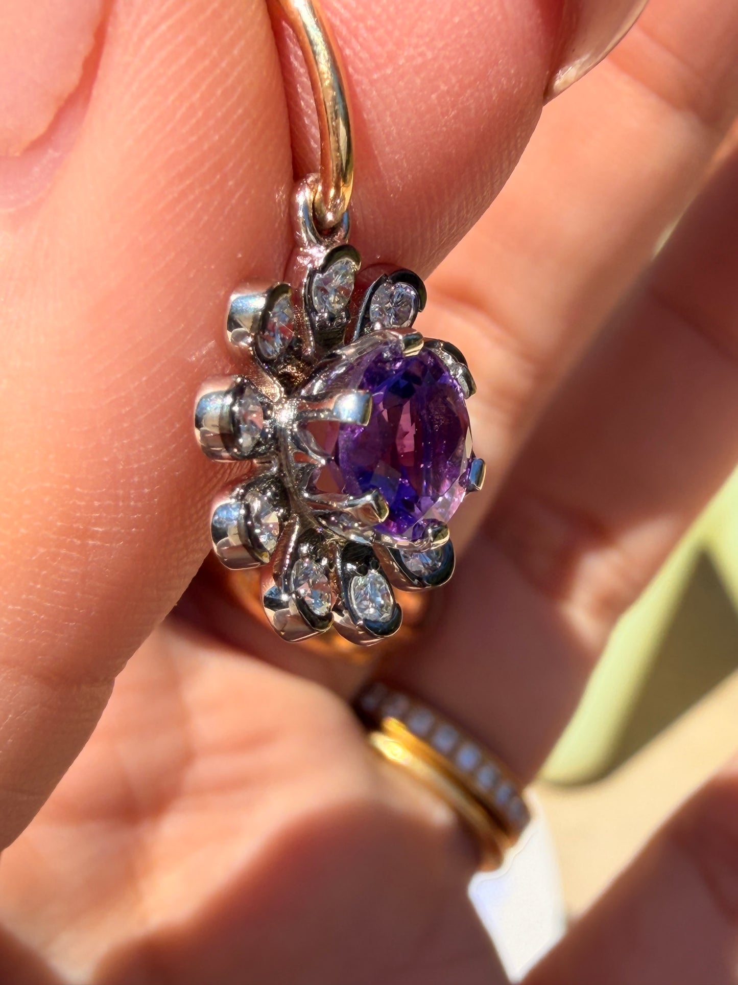 3GOG Natural Amethyst Garden Party Flower Pendant 14K