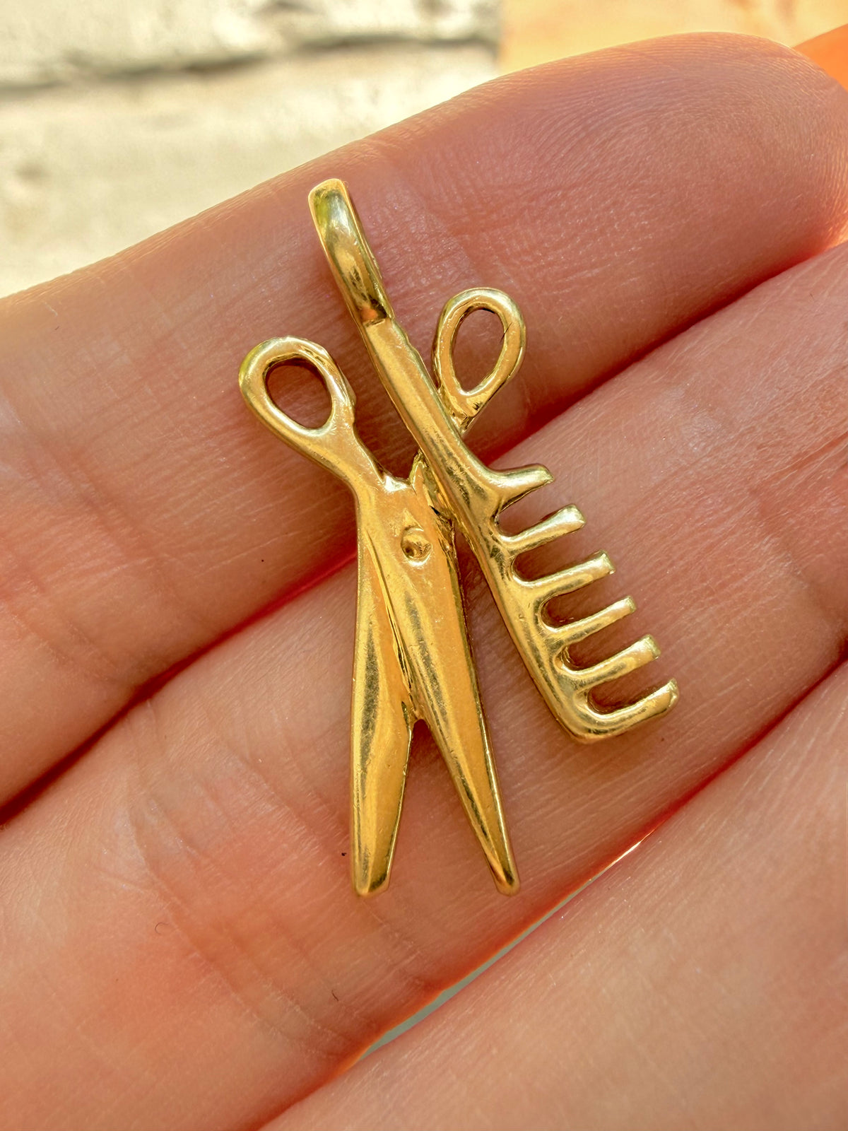 Vintage 14K scissors and comb charm