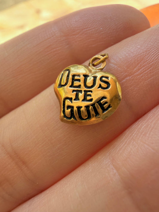 Vintage 19K 'DEUS TE GUIE' Portuguese heart charm