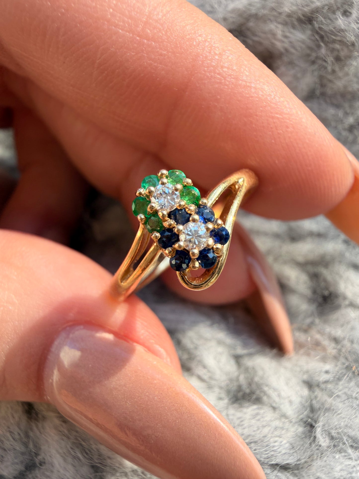 Vintage yellow 14K sapphire and emerald and diamond floral ring, size 6.5