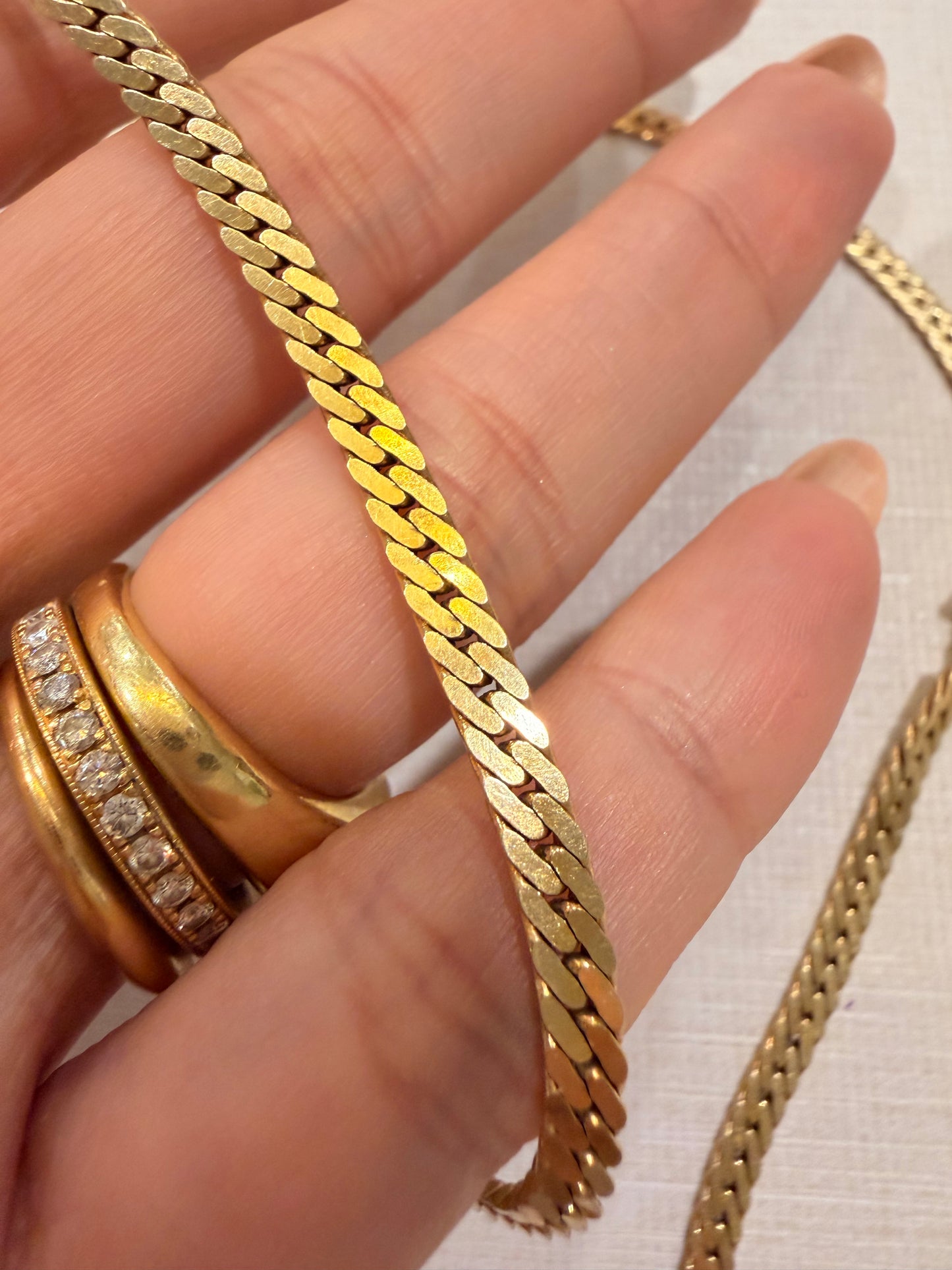 Vintage yellow 14K gold tight flat thick curb chain with box clasp, 17.5 inch