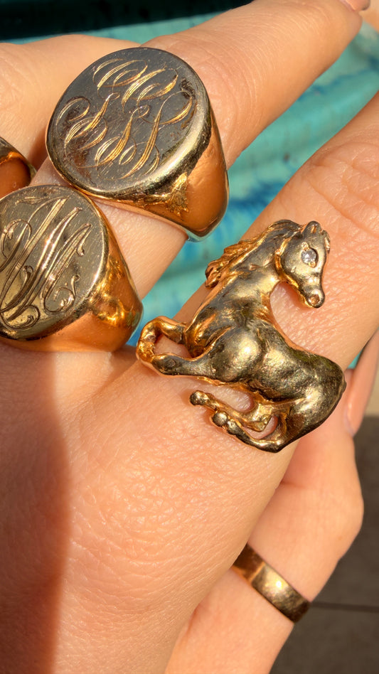 Vintage yellow 14K gold horse ring with diamond, size 7.25