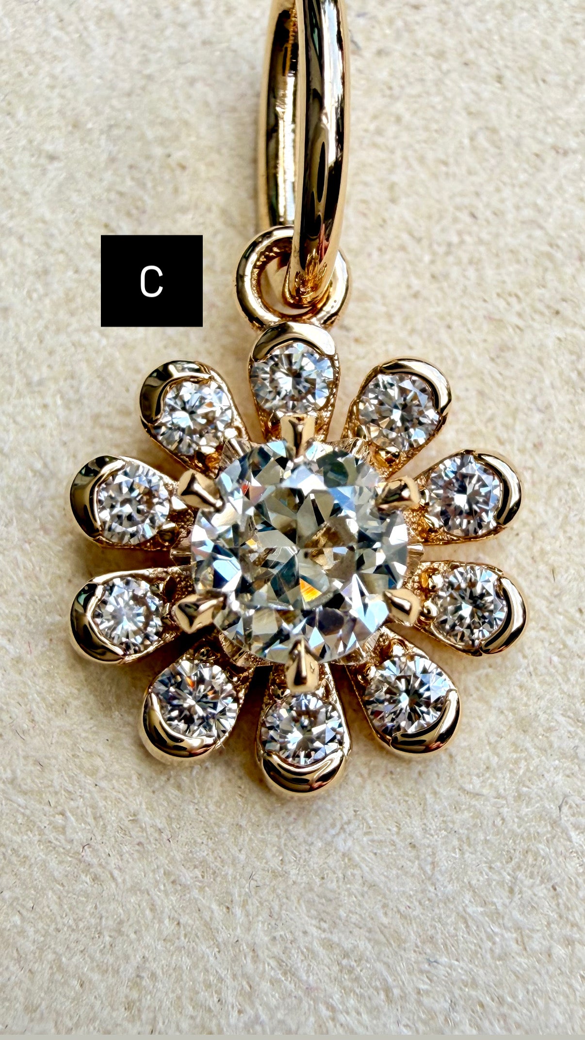 3GOG Natural Antique Diamond Garden Party Flower Pendant 18K - Release 3