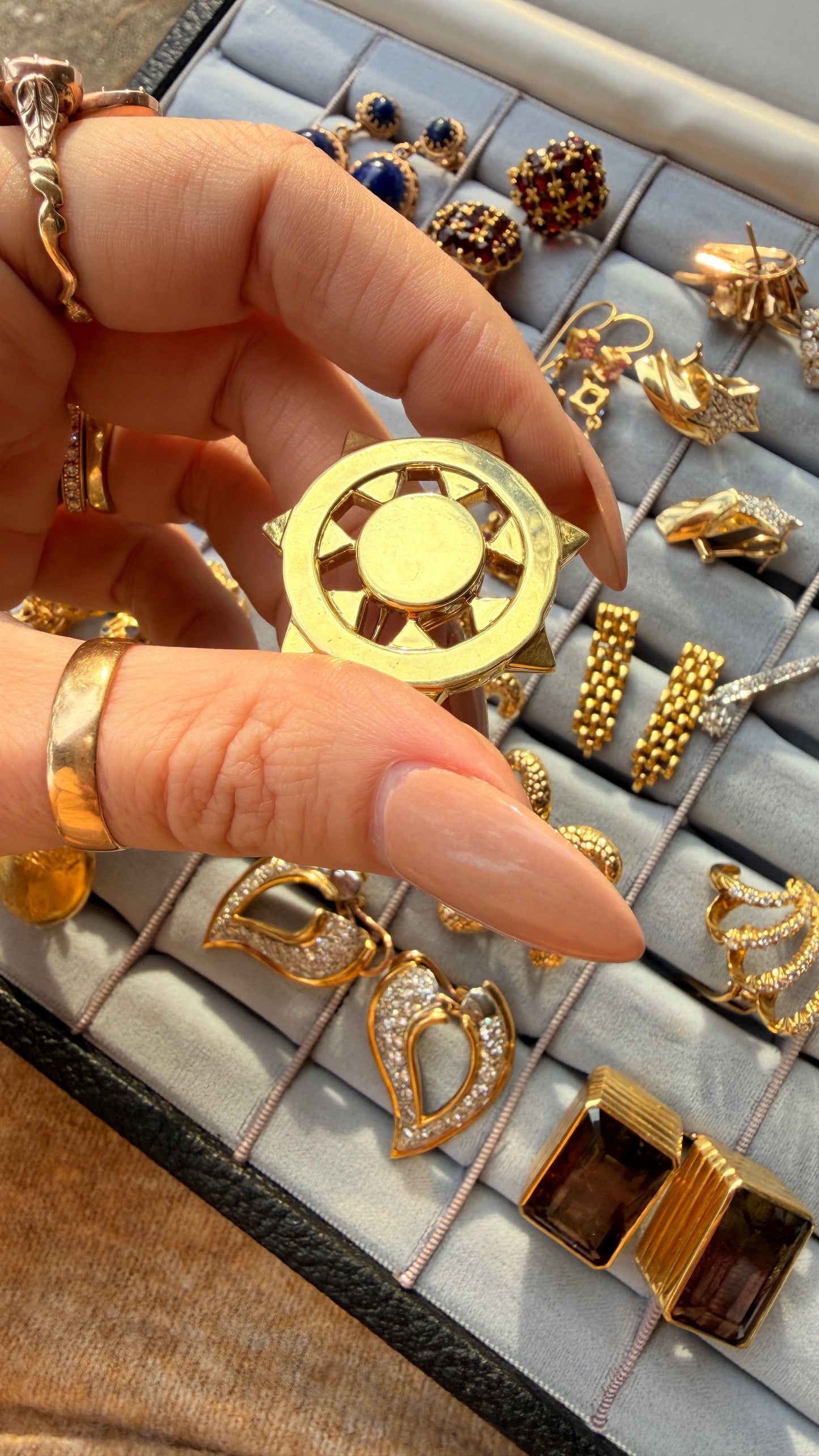 Vintage circa 1973 yellow 18K Aldo Cipullo for Cartier clip earrings