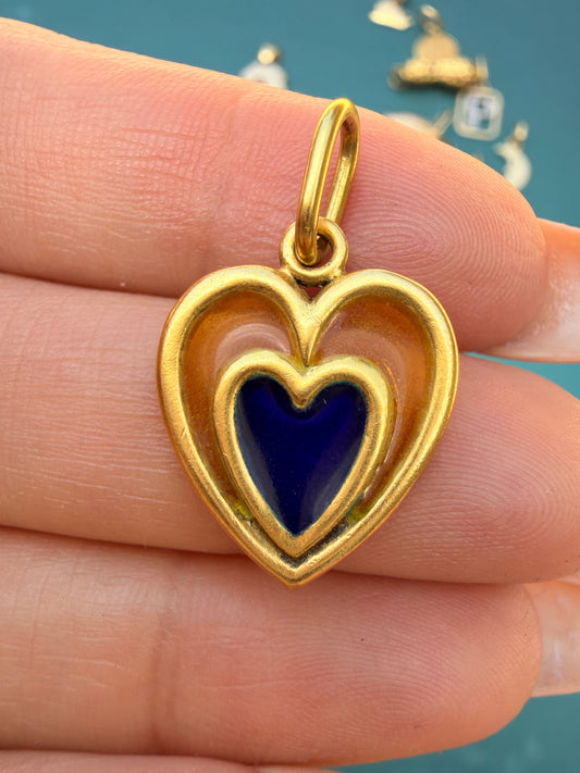 Vintage yellow 18K gold plique a jour enamel heart pendant