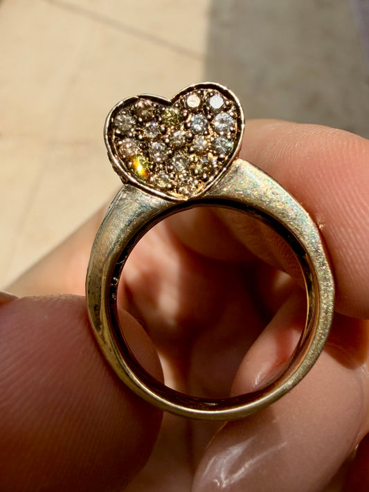 Vintage 18K gold approx 1.6ctw warm diamond heart profile ring, size 5.5