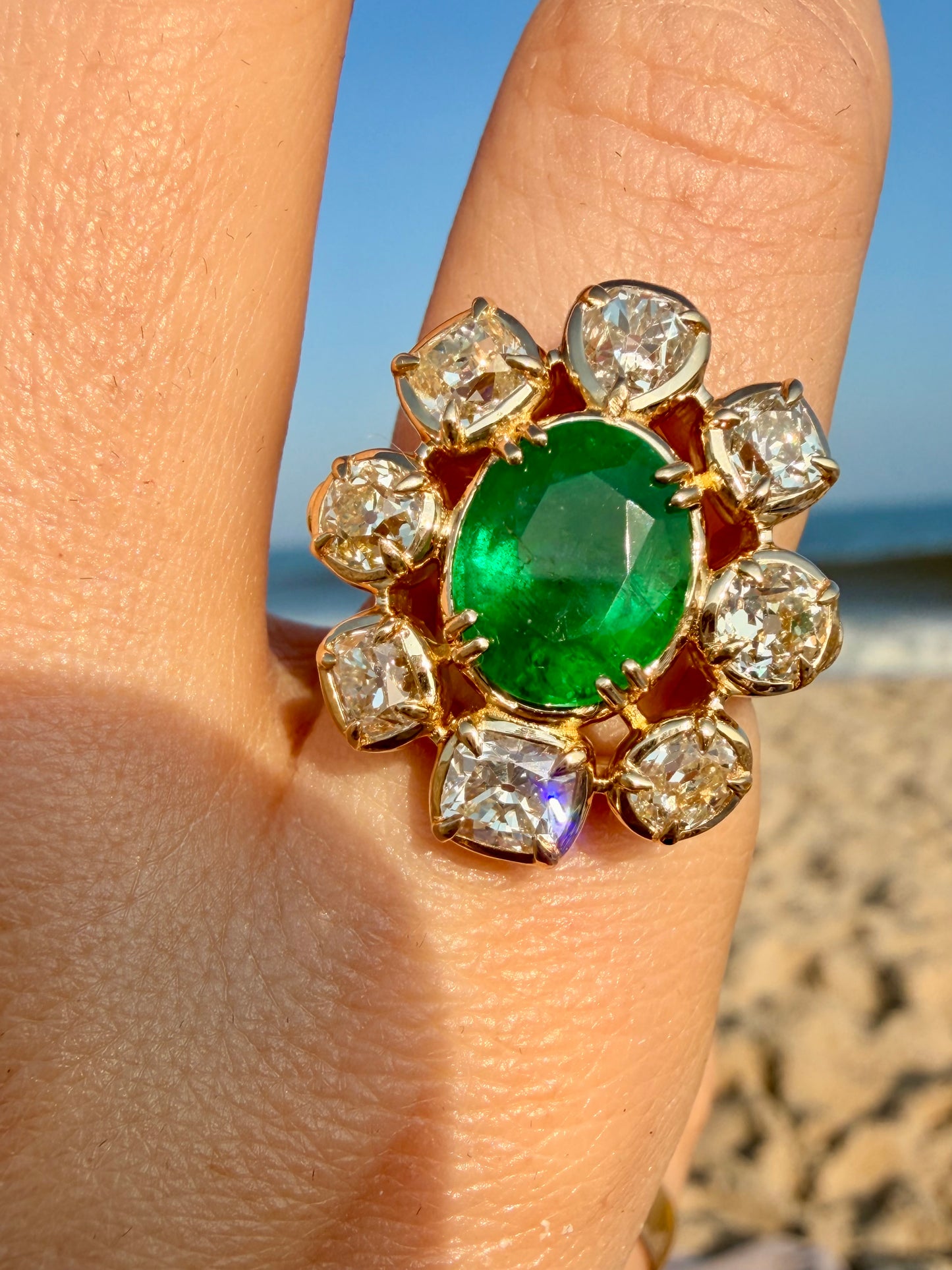 Yellow 18K approx 3.5ctw antique old mine cut diamond halo ring with 3.75ctw natural emerald, size 6.5