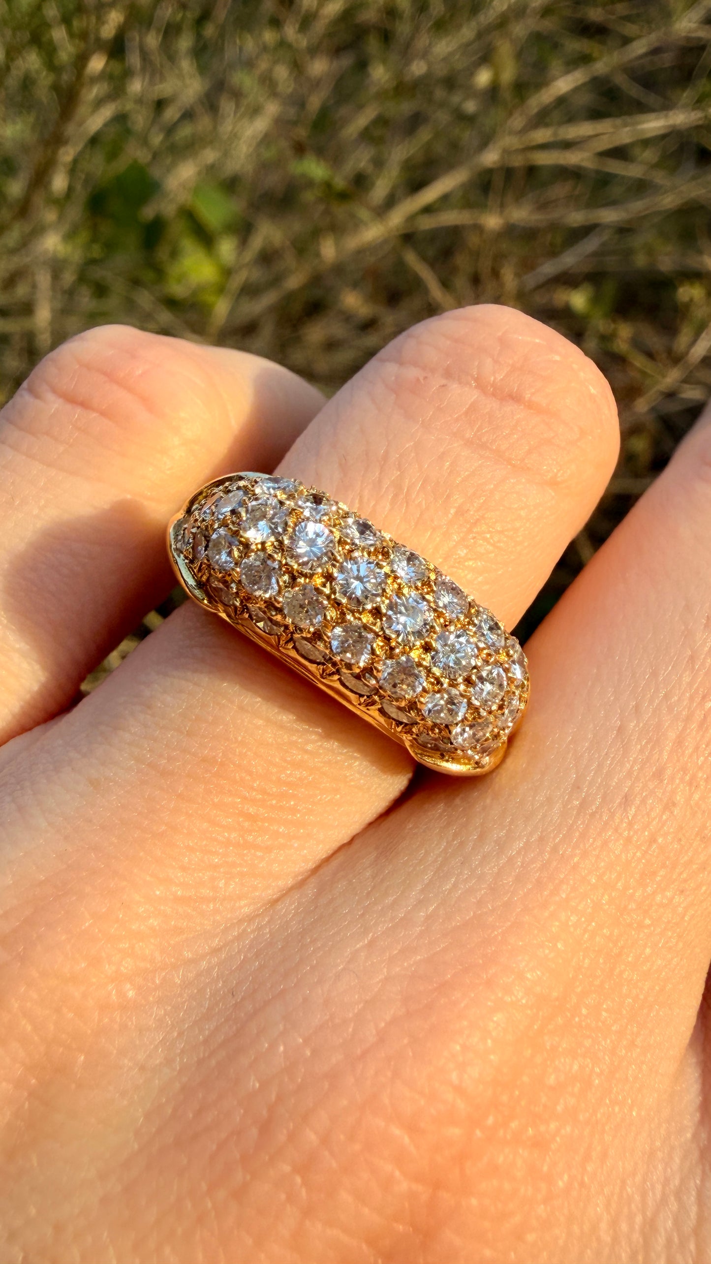 Vintage yellow 18K approx 1.5ctw diamond ring with ribbed detail, size 5.5-5.75
