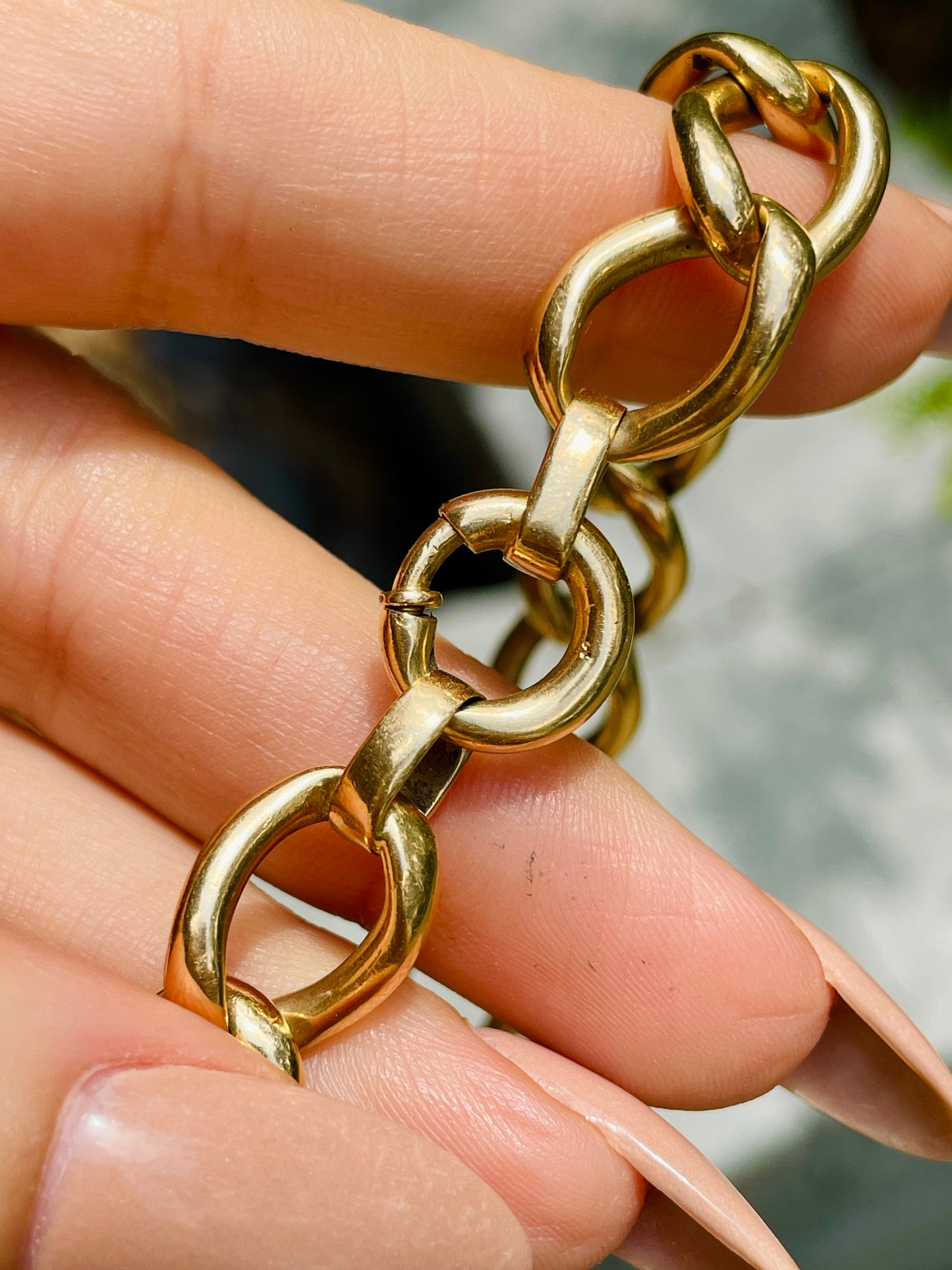 Vintage yellow 14K round open curb link bracelet, 8.25 inch and sizable