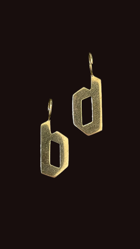 Estate yellow 14K stylized letter B or D pendant
