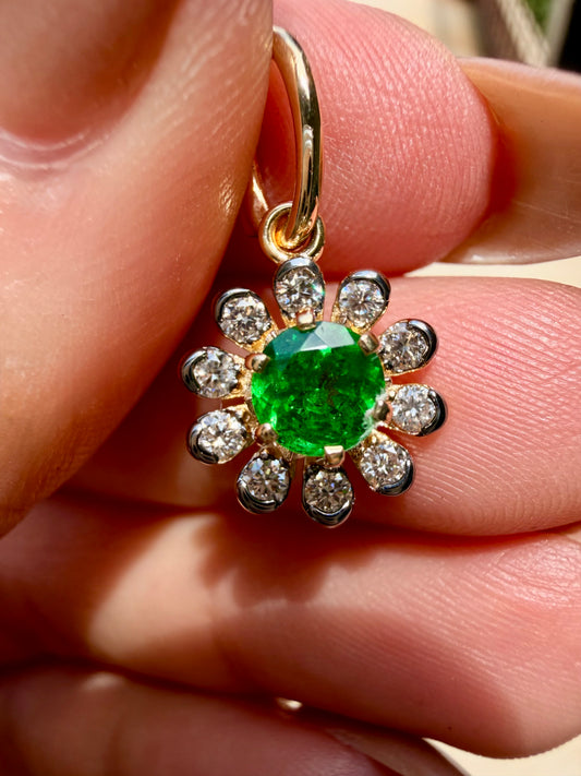 3GOG Natural Tsavorite Garnet and Diamond Garden Party Flower Pendant 18K