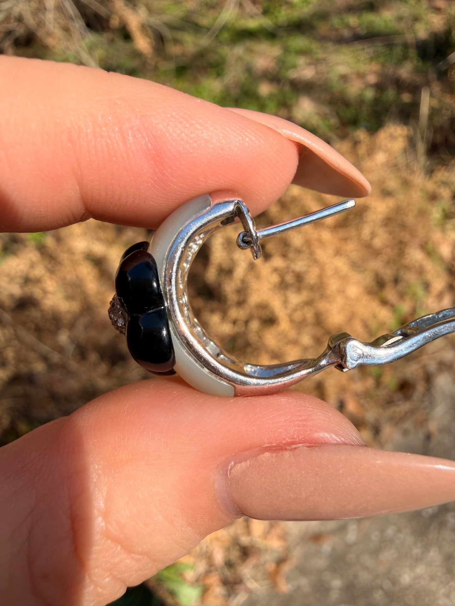 Vintage white 18K mother of pearl, diamond and onyx earrings