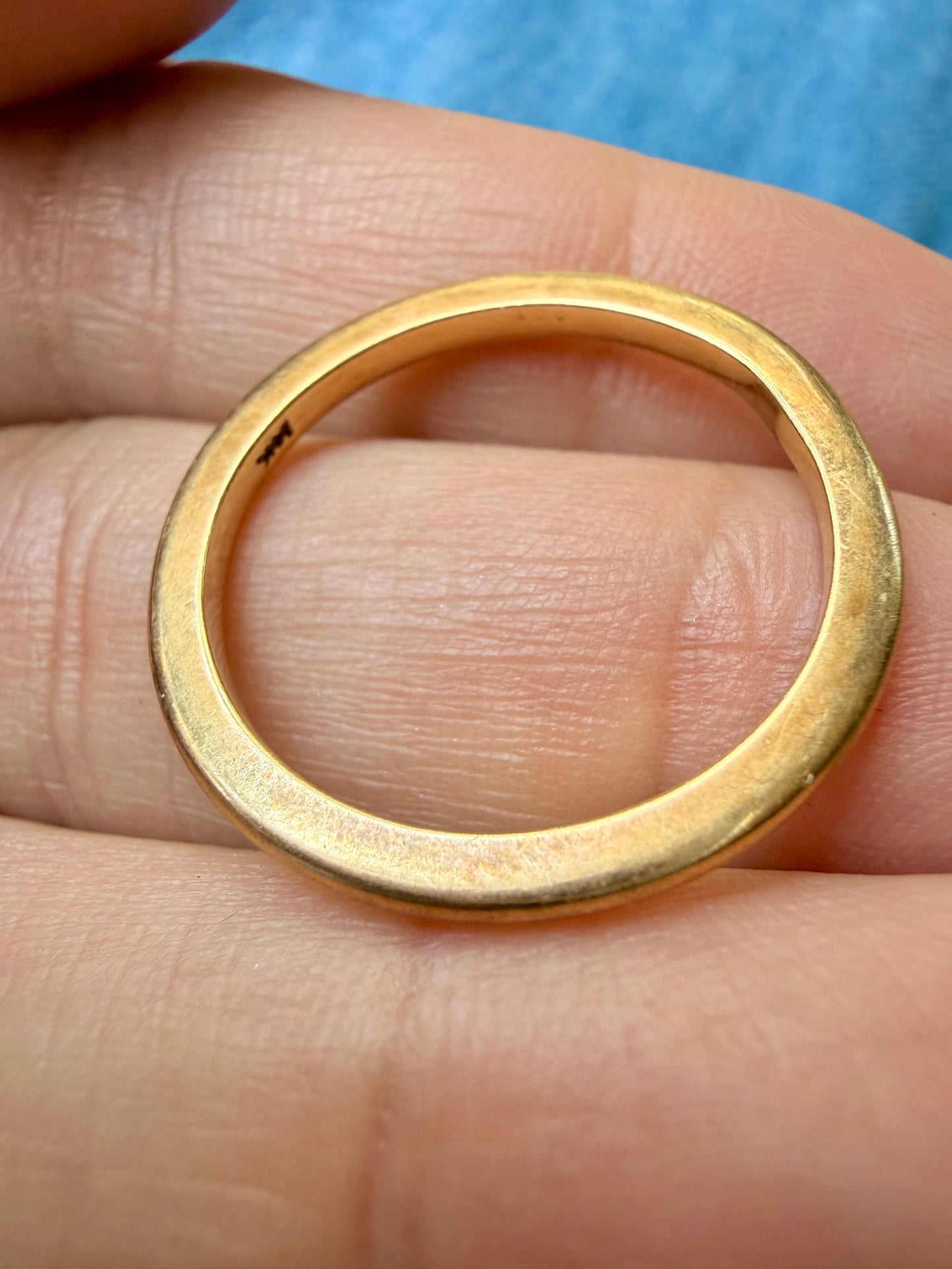 Vintage yellow 14K flat saucer band, size 8.75