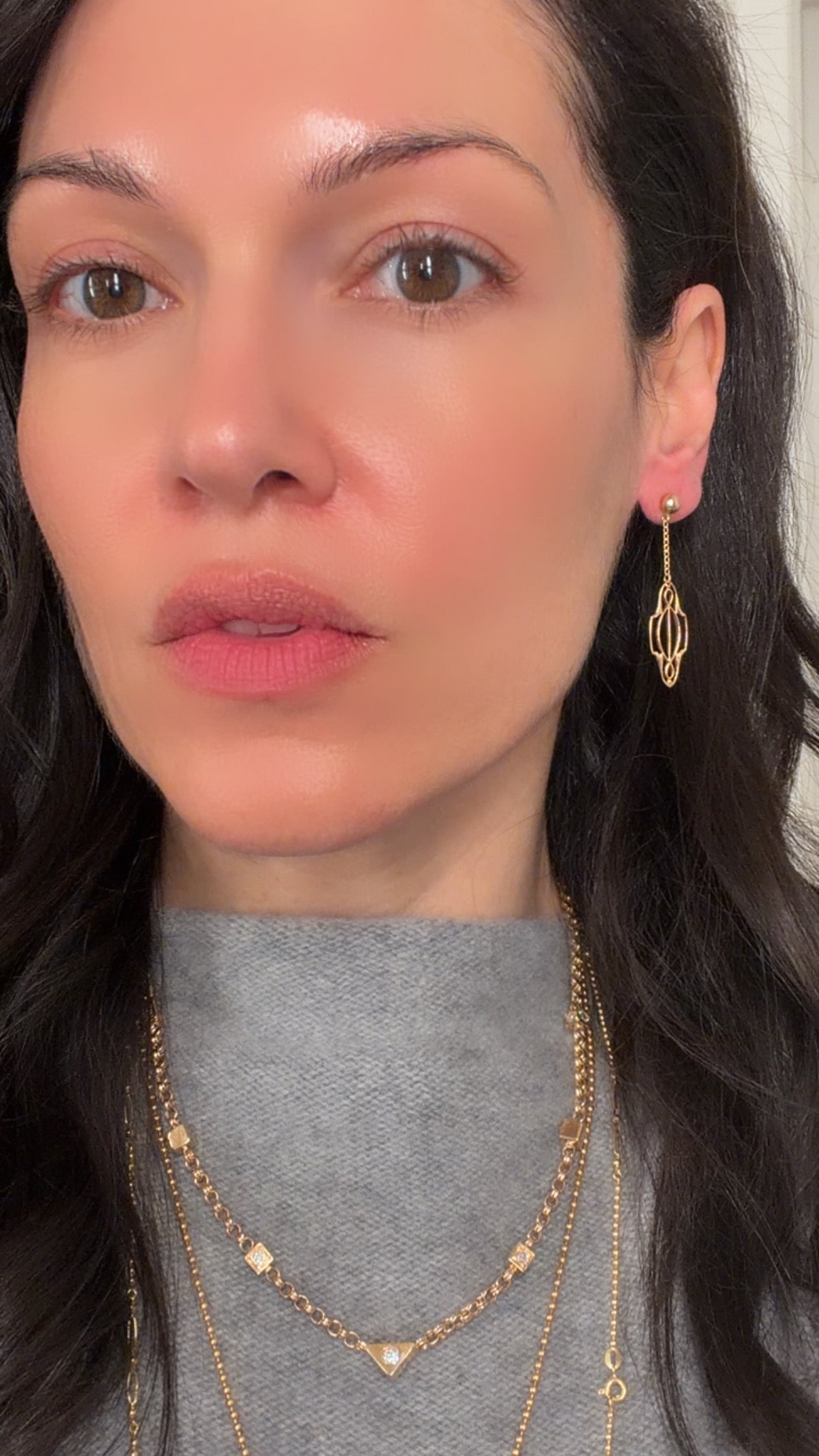 Antique yellow 14K filigree dangle post earrings