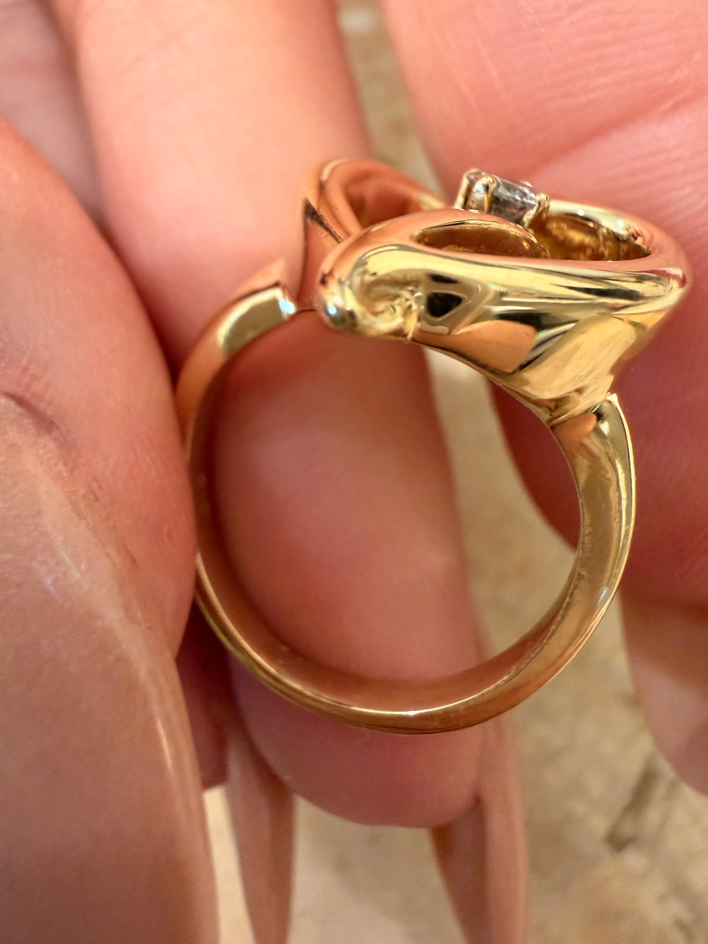 Vintage yellow 14K gold .13ctw diamond heart ring, size 5.75