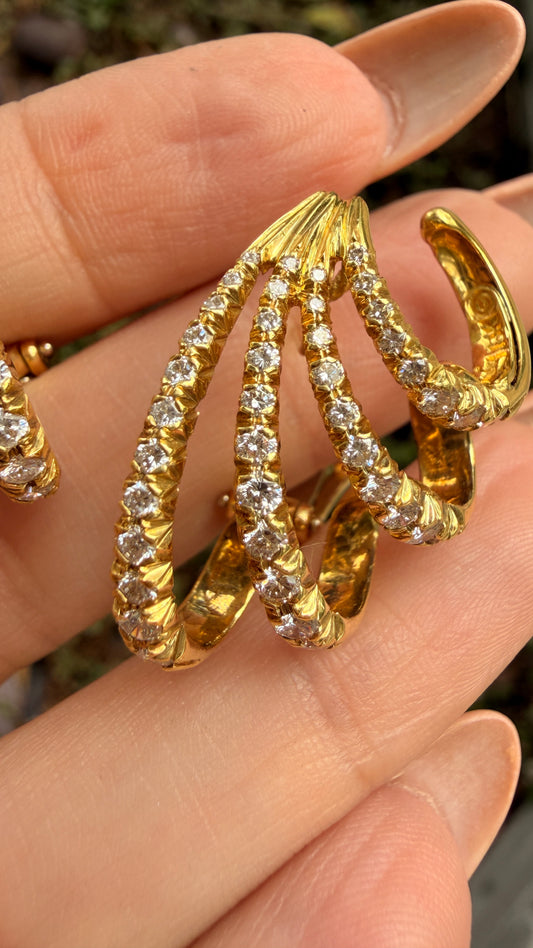 Vintage yellow 18K approx 2.5ctw Henry Dunay designer diamond wave earrings